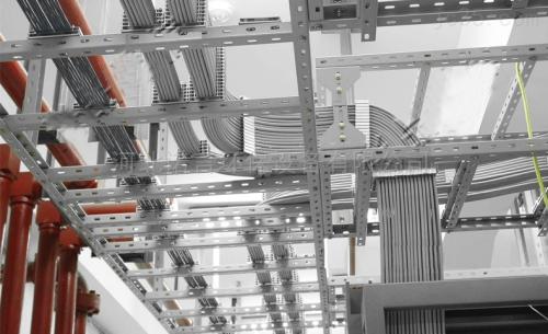 <b>组合式电缆桥架</b>